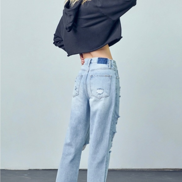 Crossover Distressed Boyfriend Jean - Picture 3 of 5